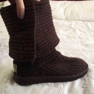 SOLD Brown Uggs in Great condition!!! Size 7
